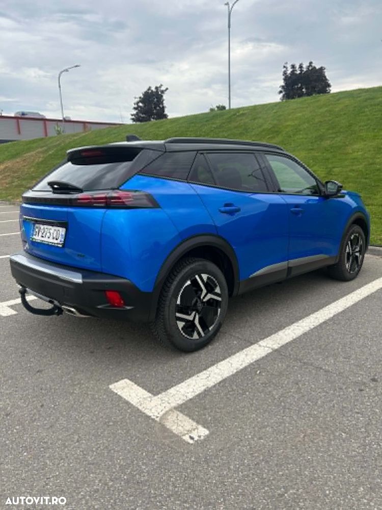 Peugeot 2008 PureTech 130 EAT8 GT Exclusive - 9