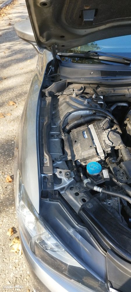 Mazda 6 2.2 SKY-D Excellence Navi - 27