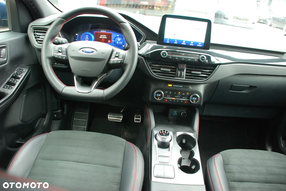 Ford Kuga 2.5P PHEV FWD ST-Line X - 19