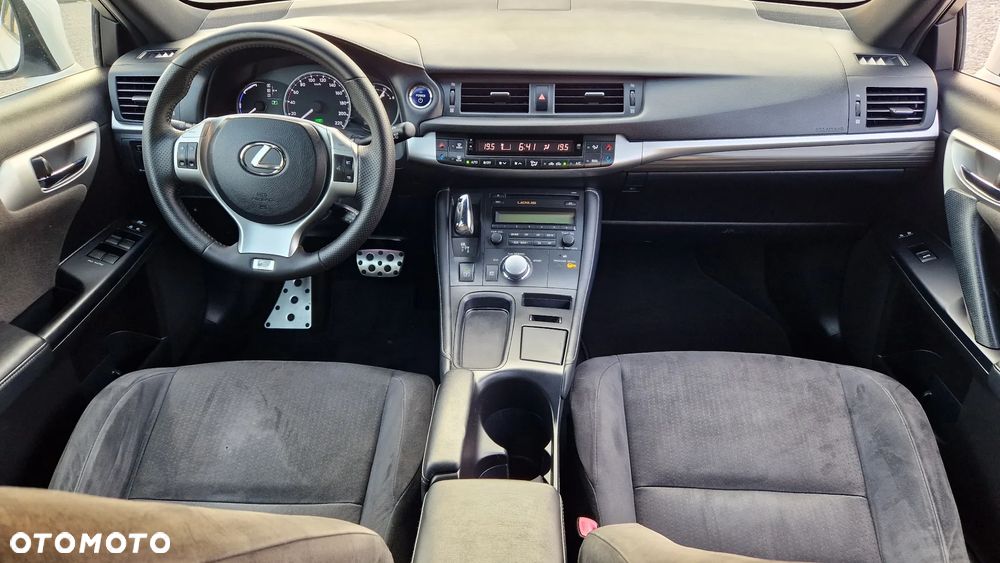 Lexus CT 200h F Sport - 13