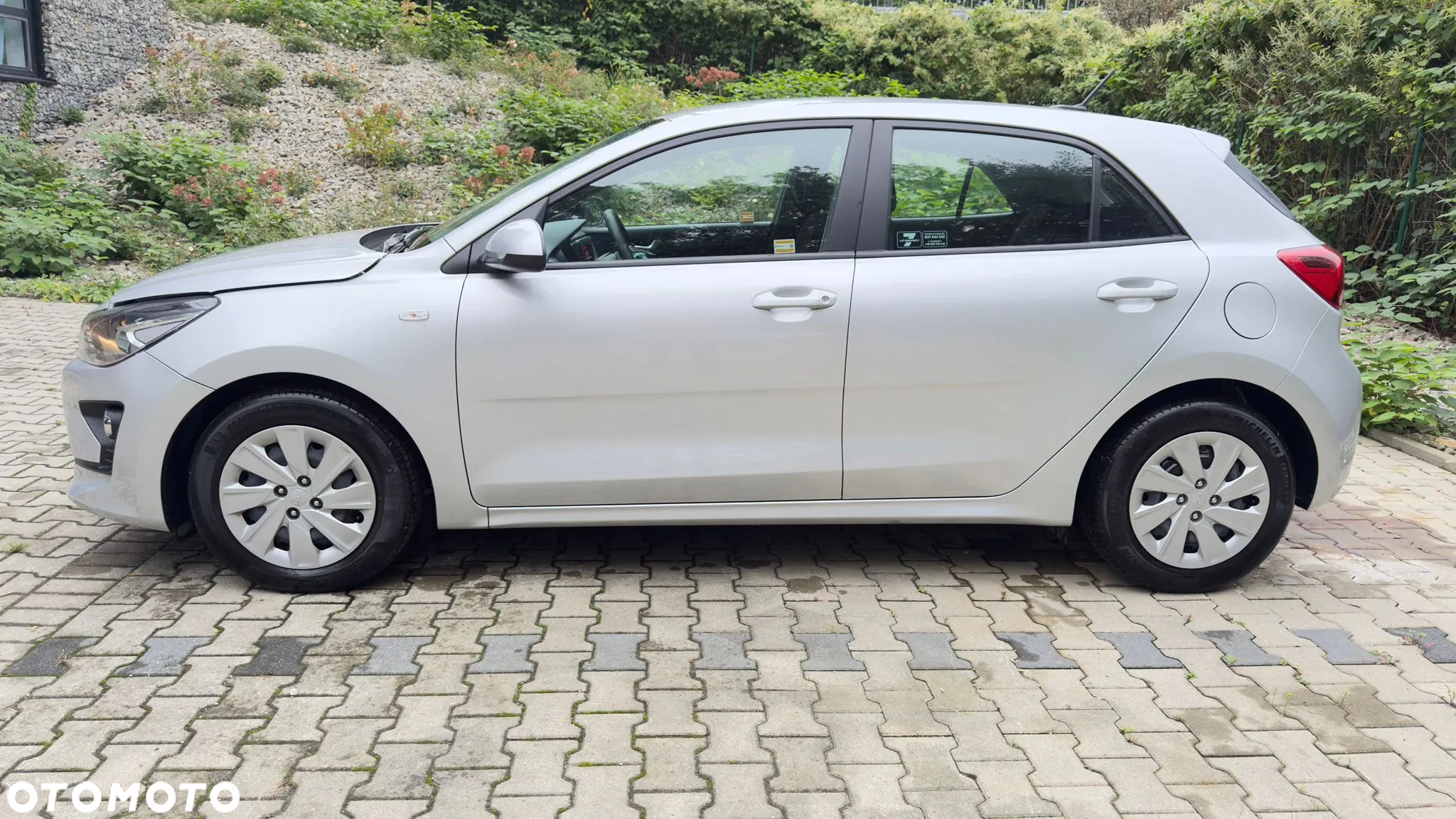 Kia Rio - 2