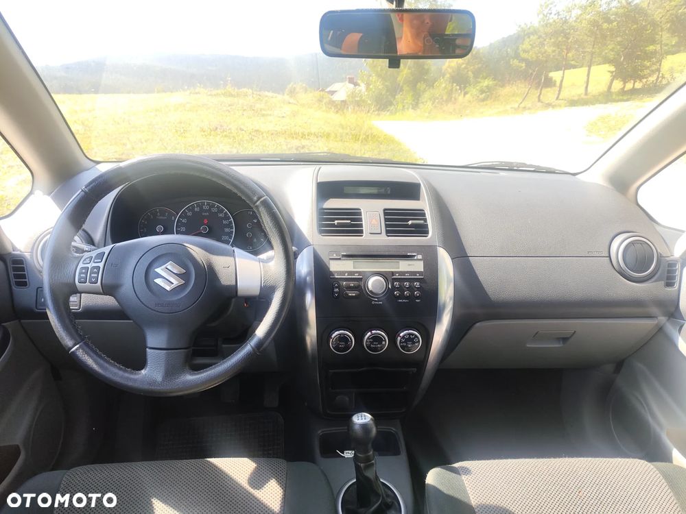 Suzuki SX4 1.6 VVT 4x4 Club - 15