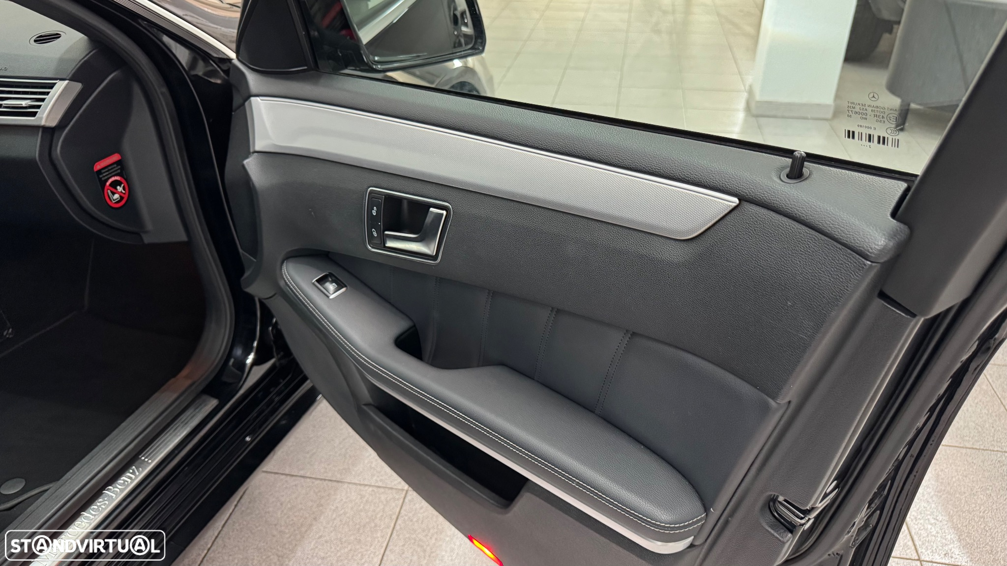 Mercedes-Benz E 250 CDi Avantgarde BE 4-Matic 150g - 27