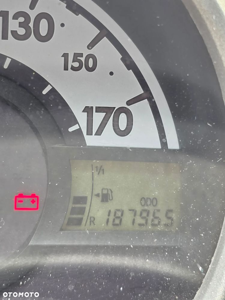 Citroën C1 1.0i Desire - 8