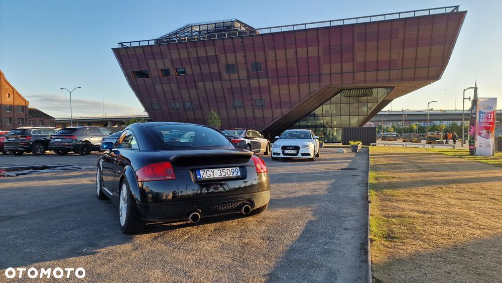 Audi TT Coupé 1.8T Quattro - 2