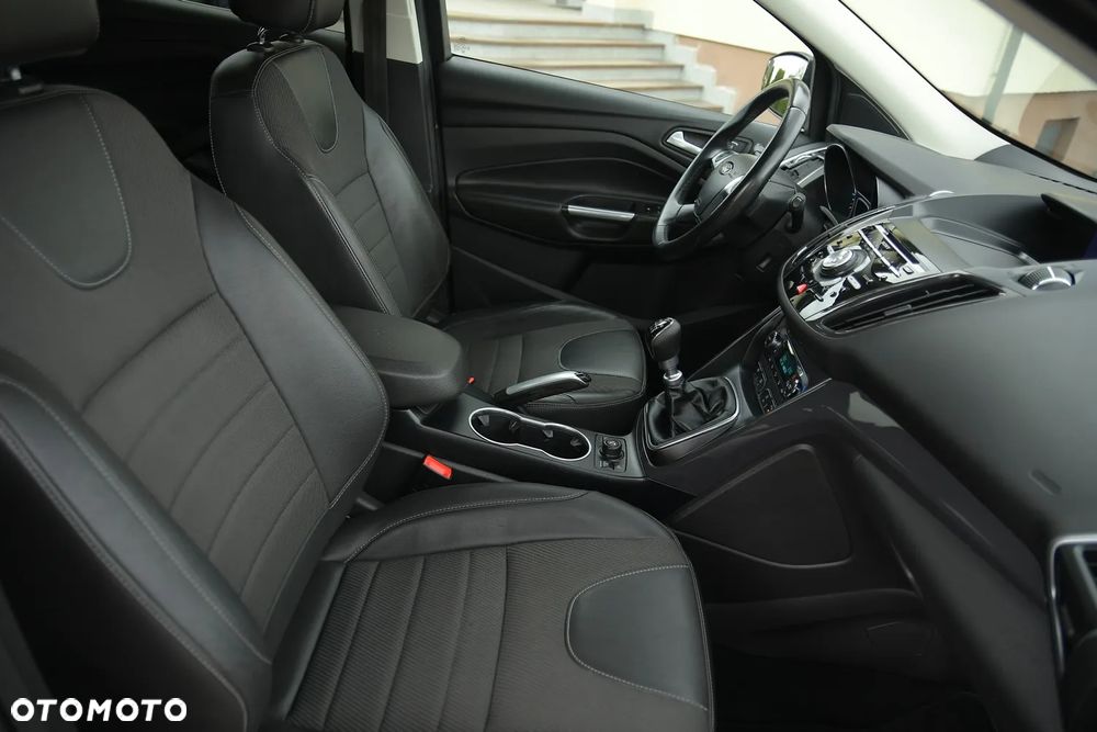 Ford Kuga 2.0 TDCi 4x4 Titanium - 18