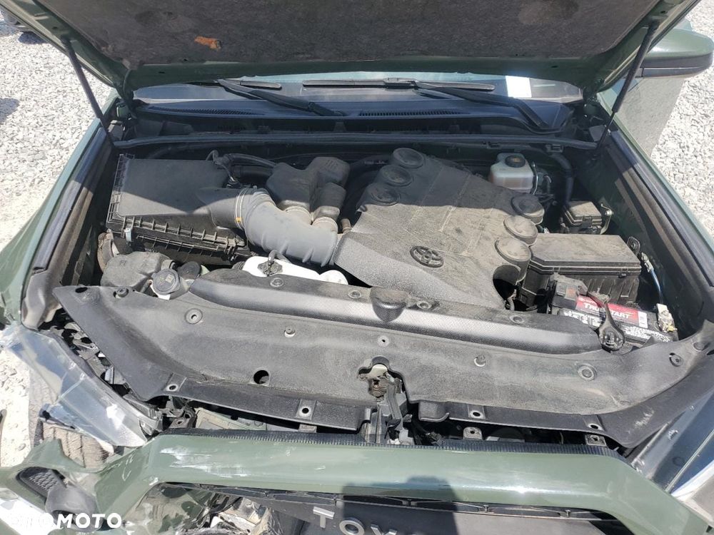 Toyota 4-Runner - 12