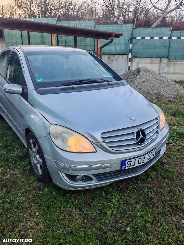 Mercedes-Benz B - 2