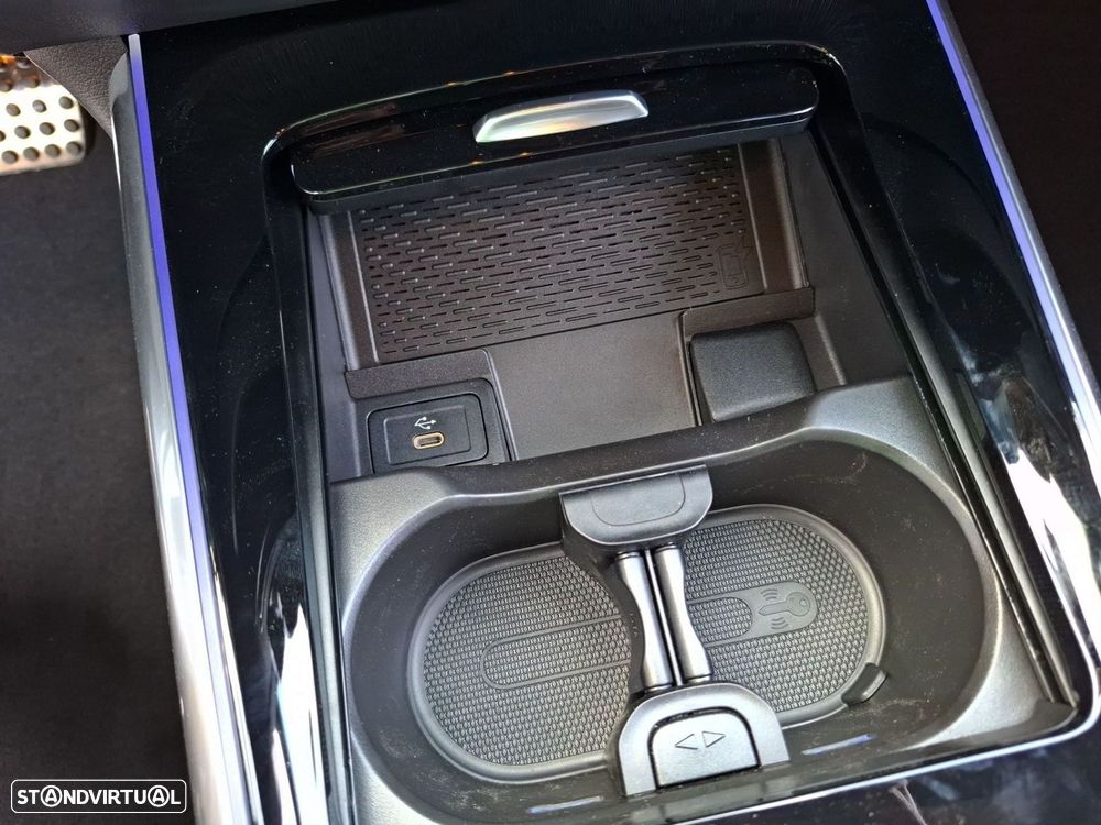 Mercedes-Benz GLA 250 e AMG Line - 23