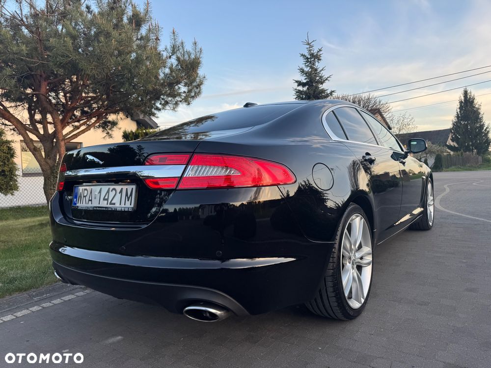 Jaguar XF - 38
