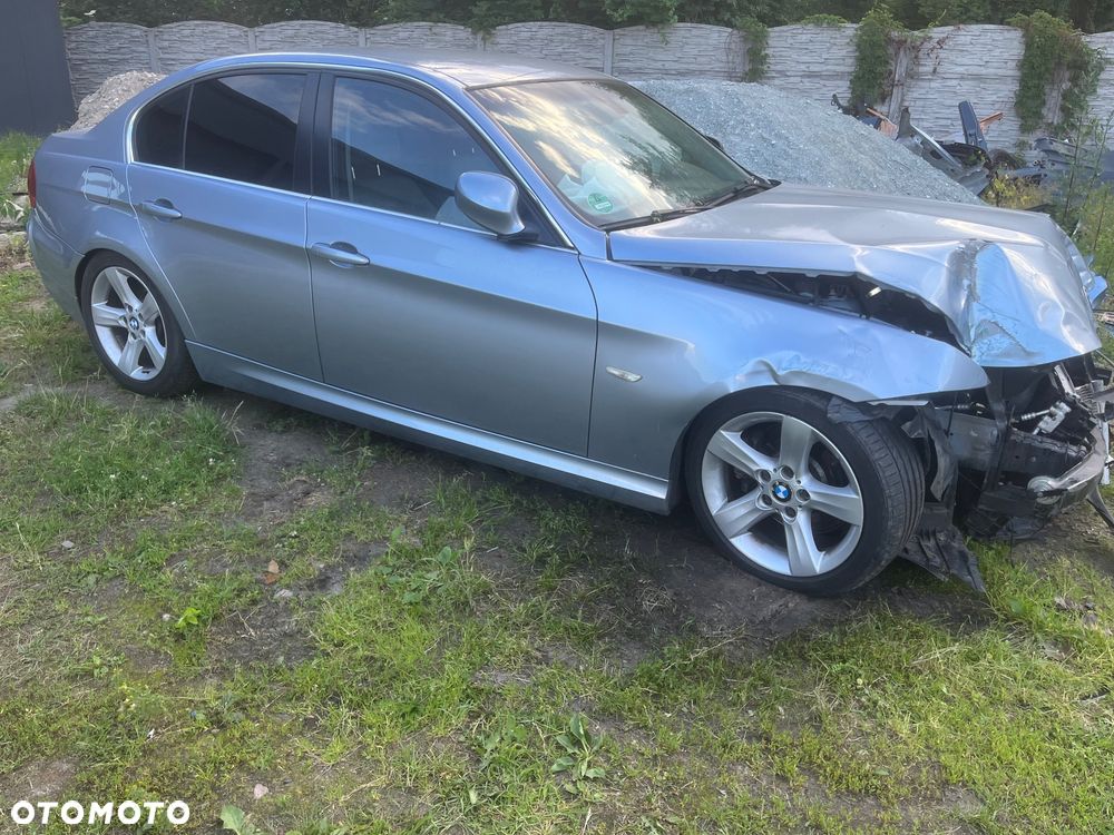 BMW Seria 3 325d DPF Edition Lifestyle - 4