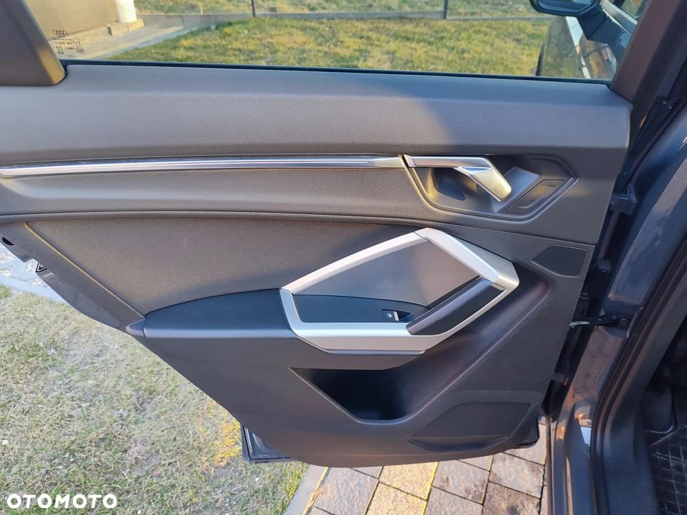 Audi Q3 40 TFSI Quattro Advanced S tronic - 33