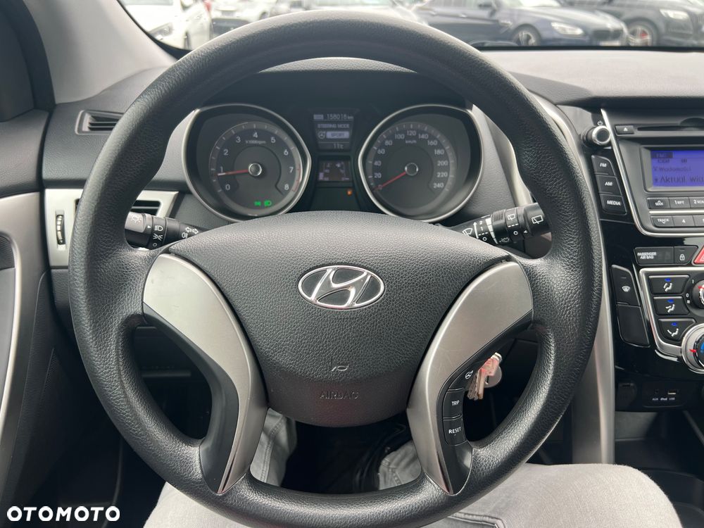 Hyundai i30 1.4 Trend - 16