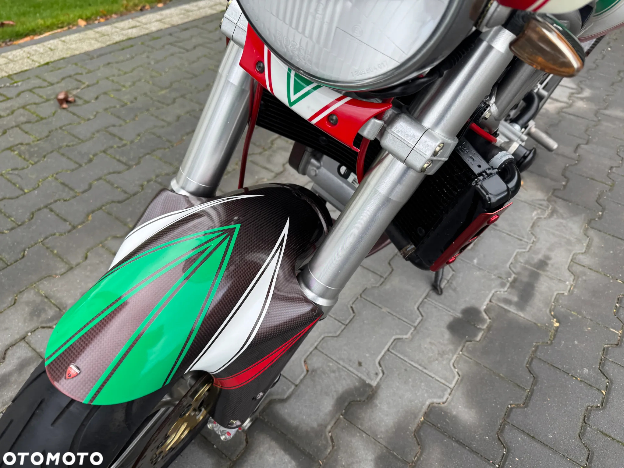 Ducati Monster - 11