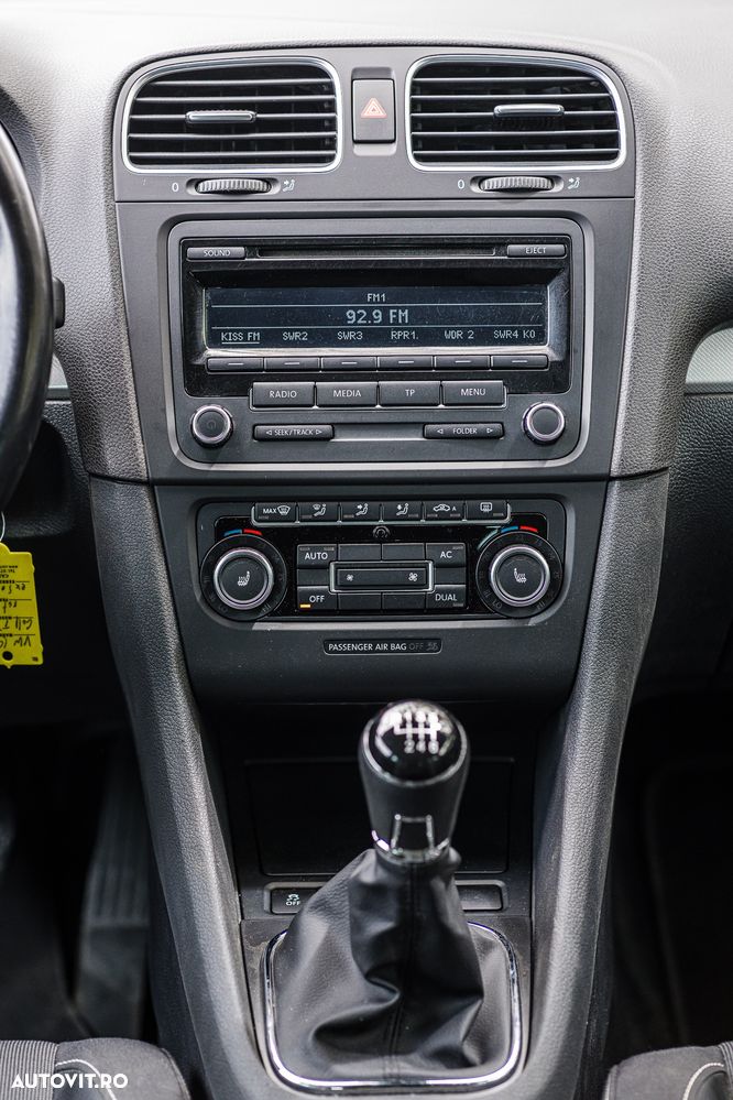 Volkswagen Golf 2.0 TDI DPF MATCH - 8