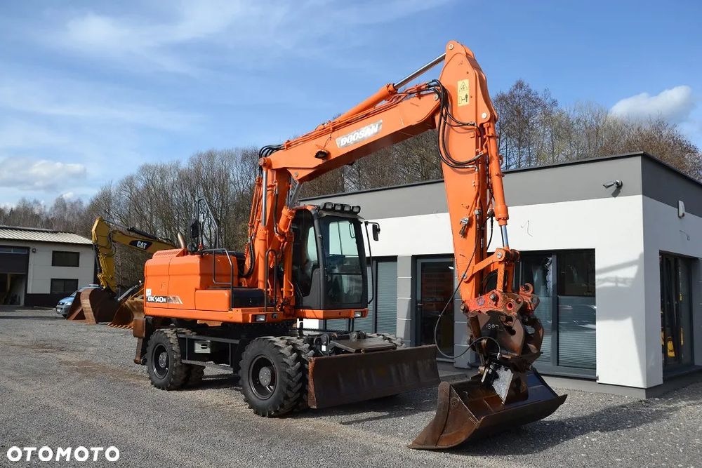 Doosan DX 140 W - 14