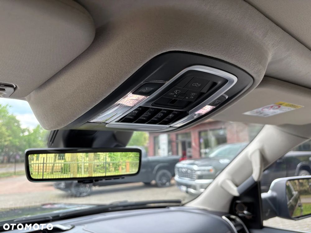 RAM 1500 Tungsten - 29