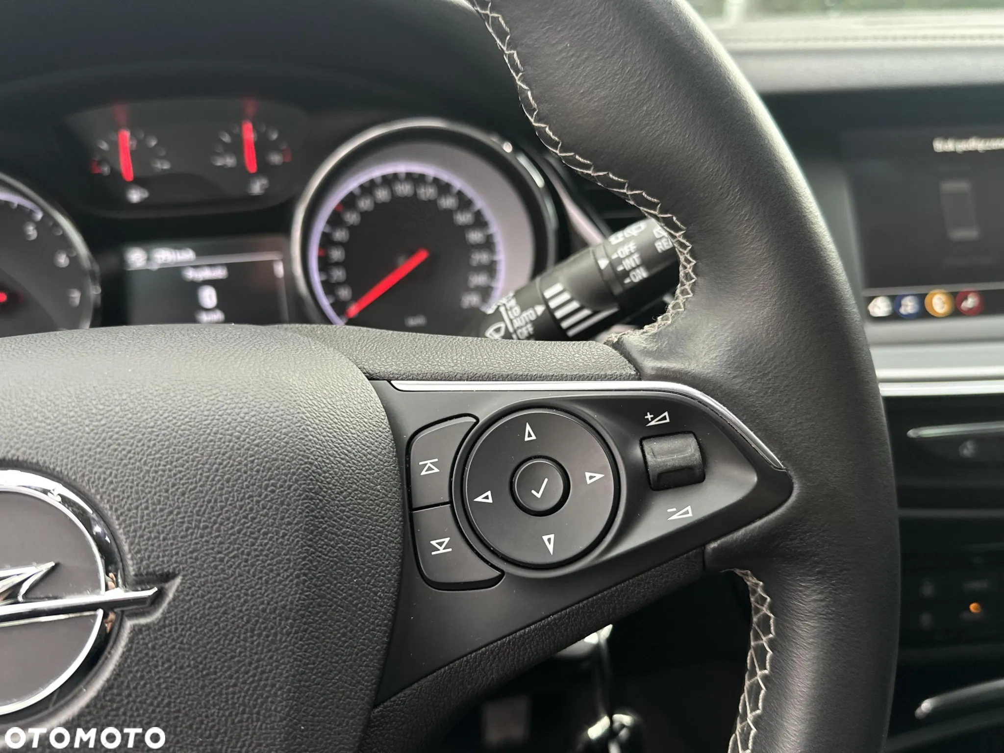 Opel Insignia 1.5 T Enjoy S&S - 17