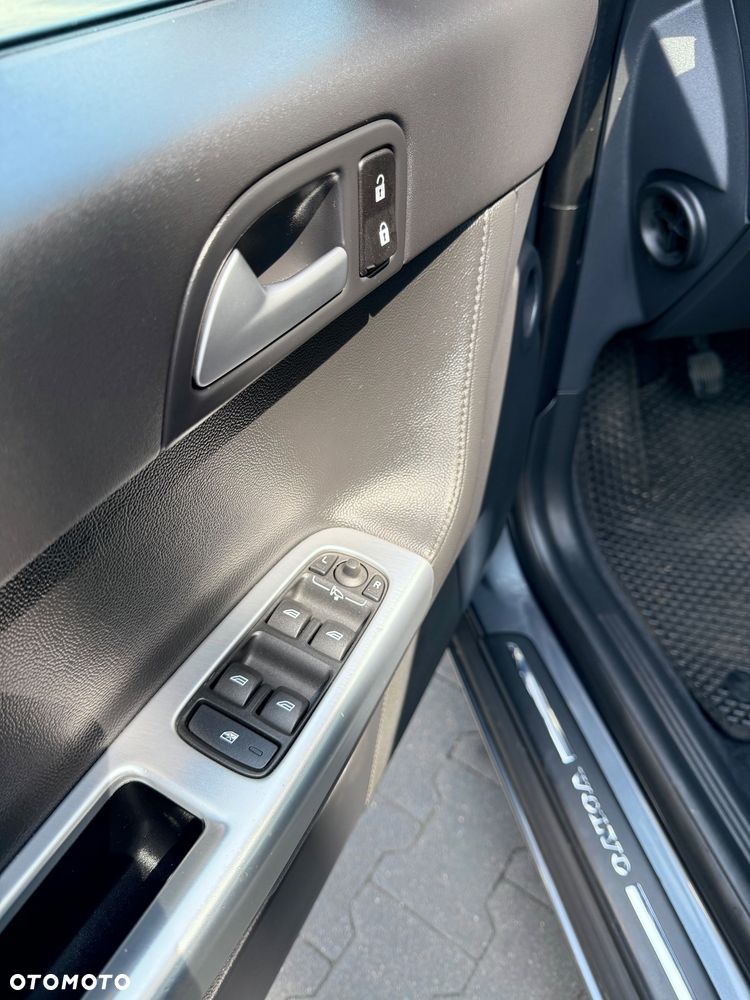 Volvo V50 1.6D DRIVe Momentum - 10