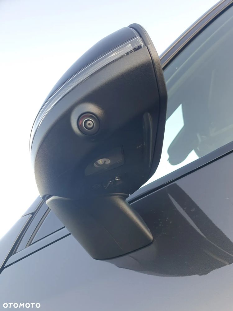 Mercedes-Benz GLC ver-220-d-4matic-9g--tronic-edition-amg-line - 19