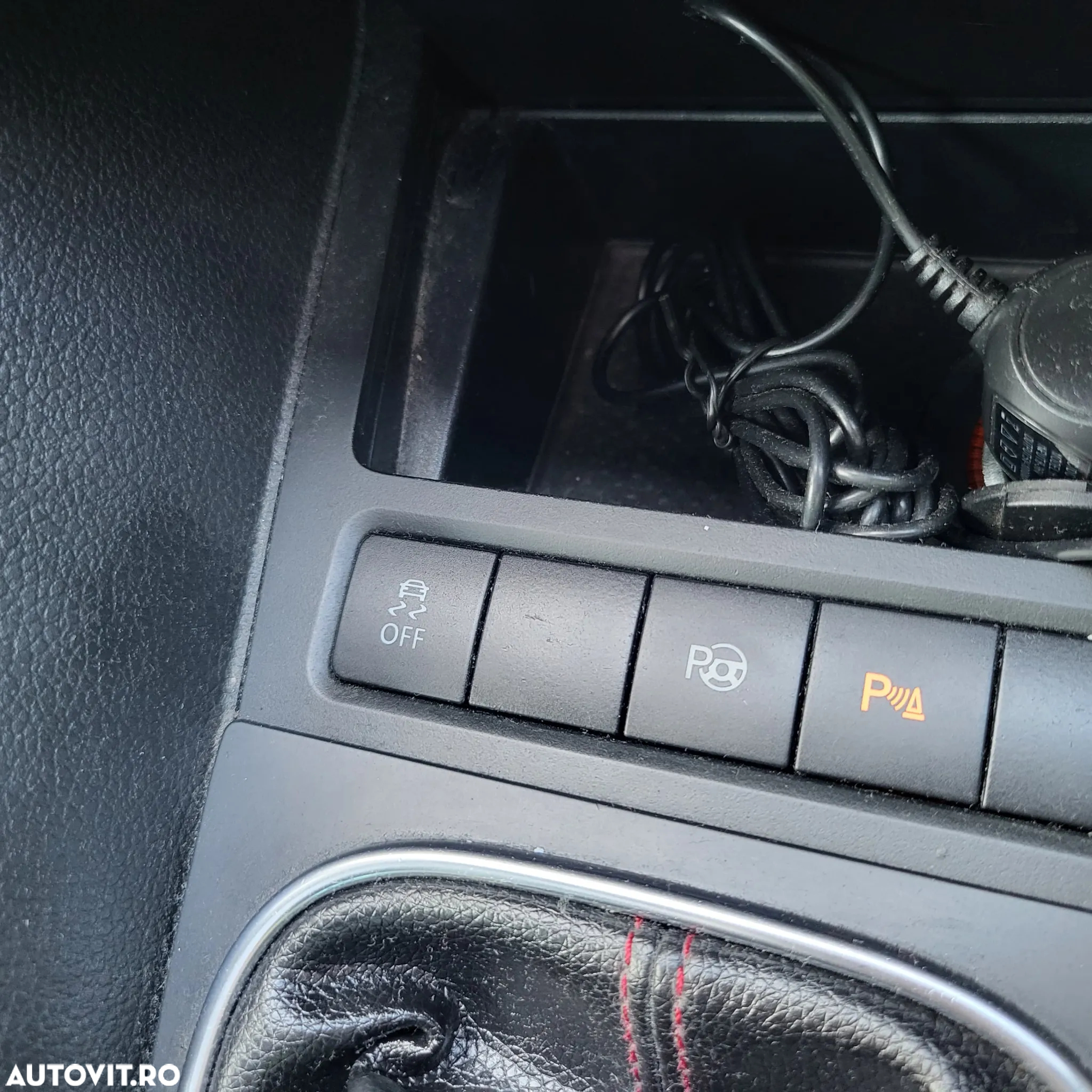Volkswagen Golf 2.0 TSI GTI - 11