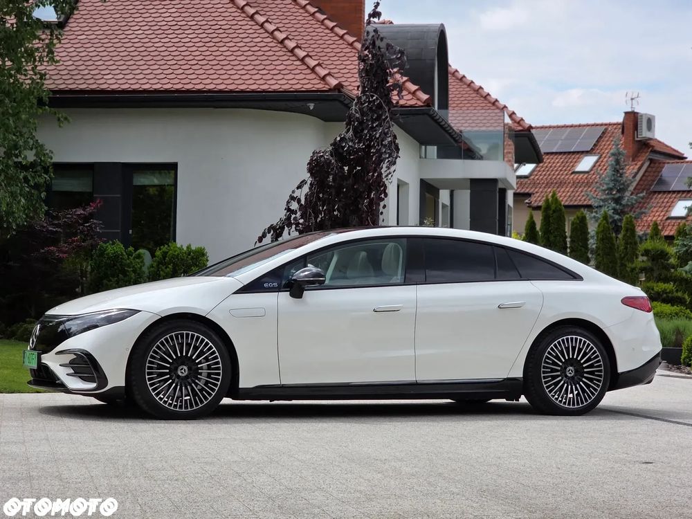 Mercedes-Benz EQS - 12