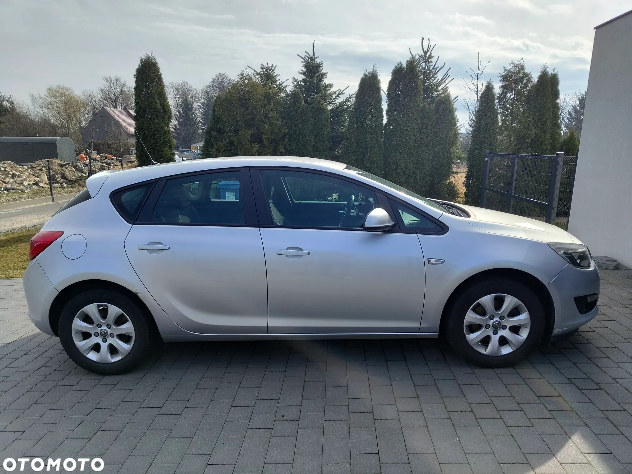 Opel Astra IV 1.6 CDTI Enjoy - 4