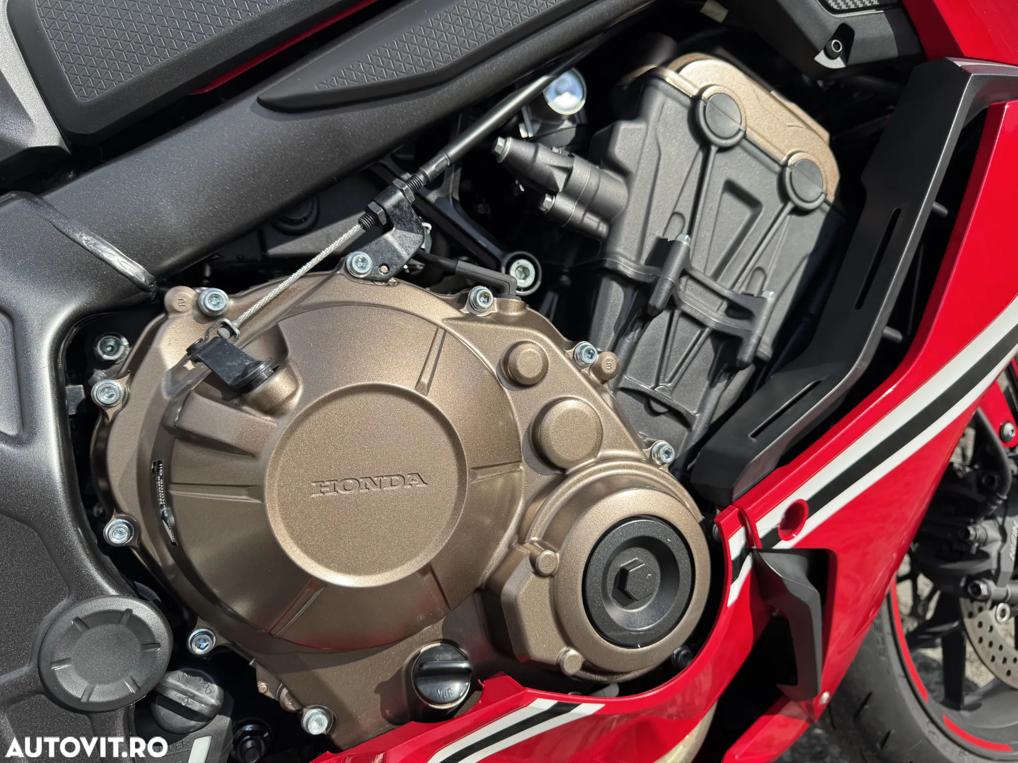 Honda CBR 650R - 25
