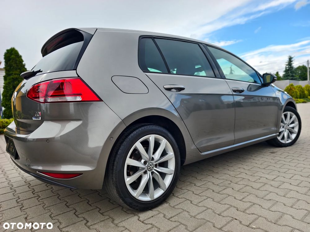 Volkswagen Golf 2.0 BlueTDI DSG Highline - 36