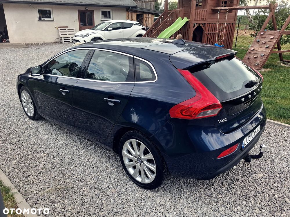 Volvo V40 D2 Momentum - 12