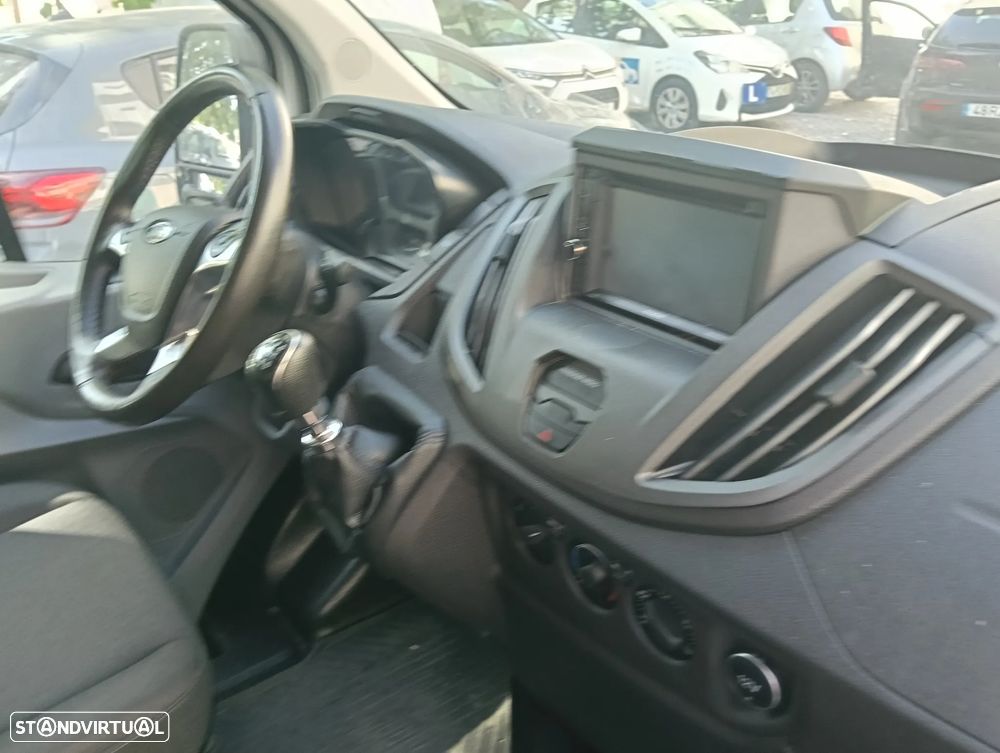 Ford Transit - 17