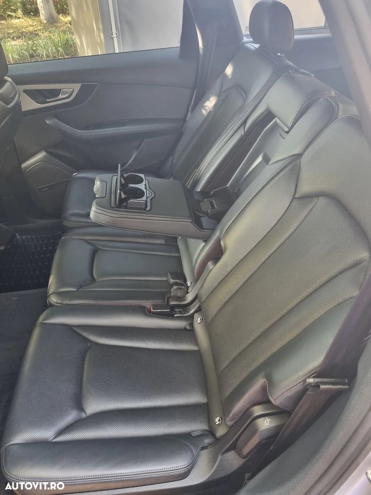 Audi Q7 - 25