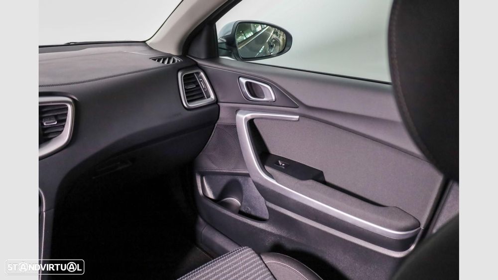 Kia XCeed 1.0 T-GDI Dynamic - 16