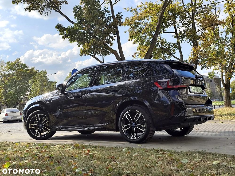 BMW iX1 xDrive30 66.5kWh M Sport - 3