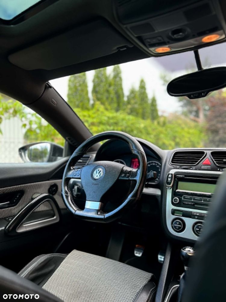 Volkswagen Scirocco 2.0 TDI - 12