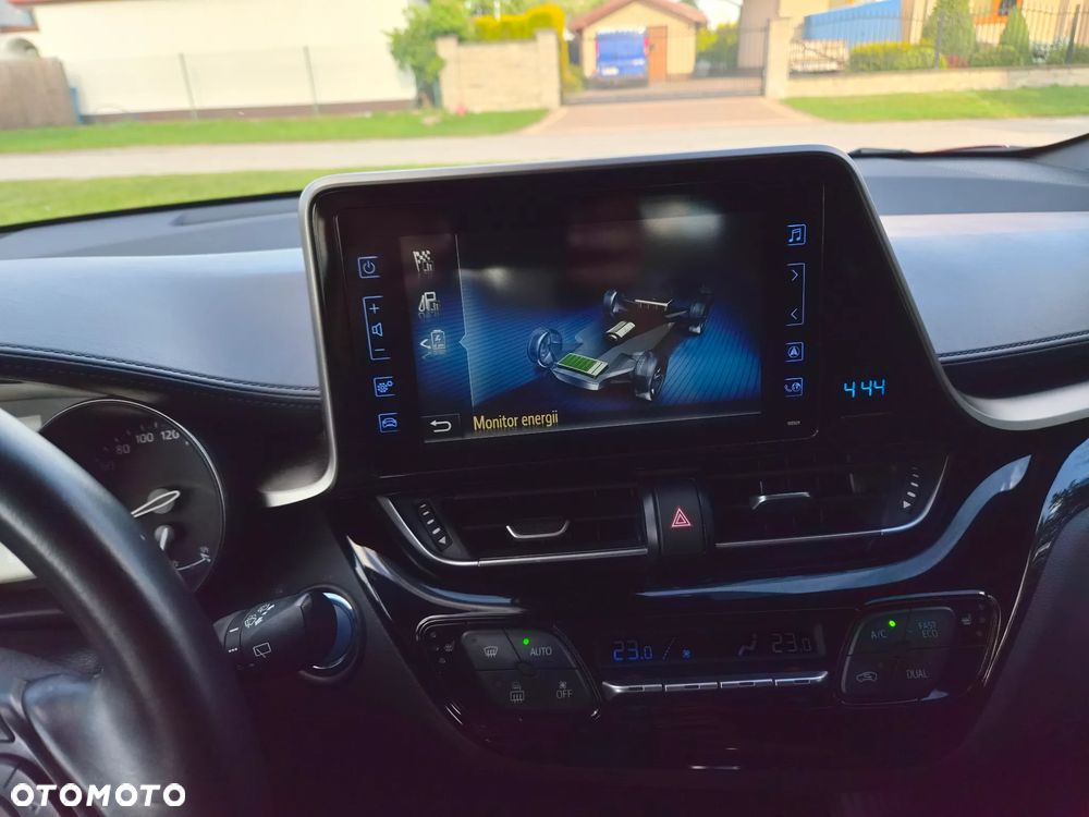 Toyota C-HR Business-Edition - 12