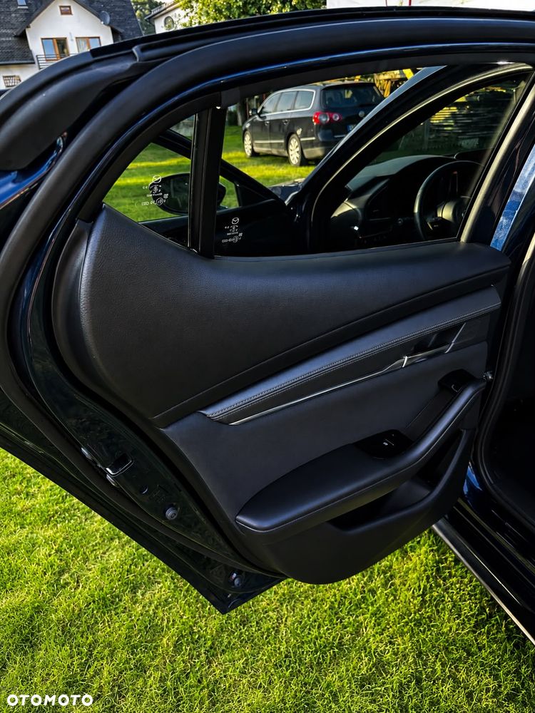 Mazda 3 e-SKYACTIV-G 2.0 M HYBRID - 30