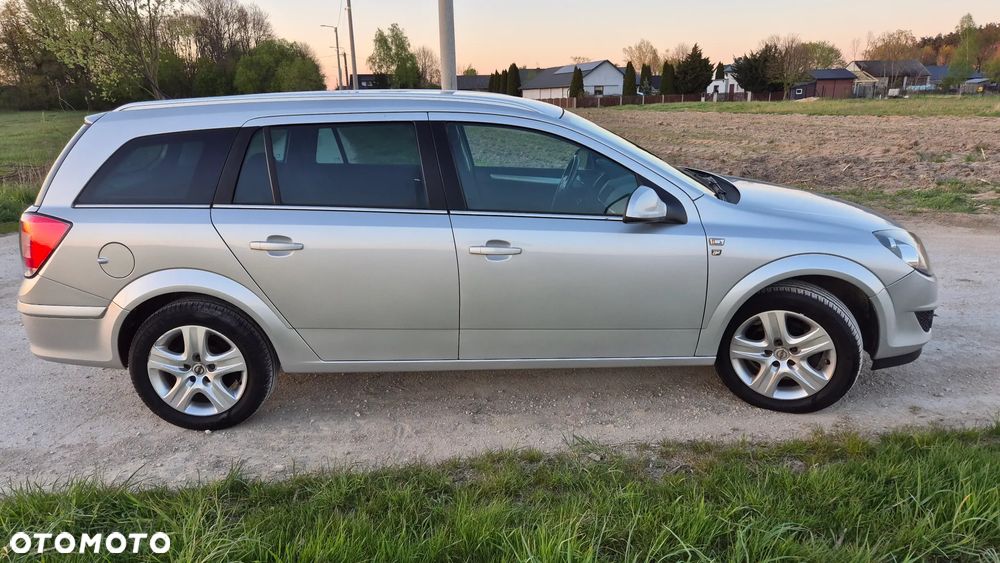 Opel Astra 1.4 Edition 111 Jahre - 9