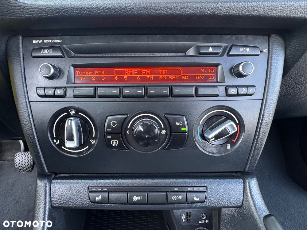 BMW X1 sDrive18d xLine - 37