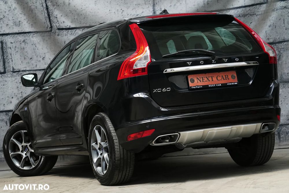 Volvo XC 60 D5 AWD Geartronic Ocean Race - 4