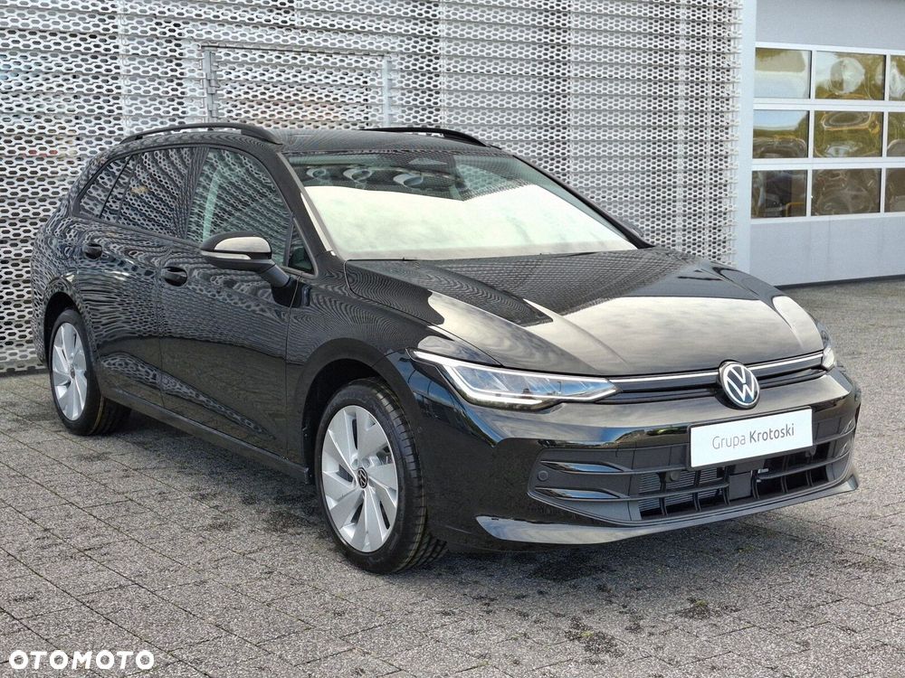 Volkswagen Golf VIII 2.0 TDI Life Plus - 3
