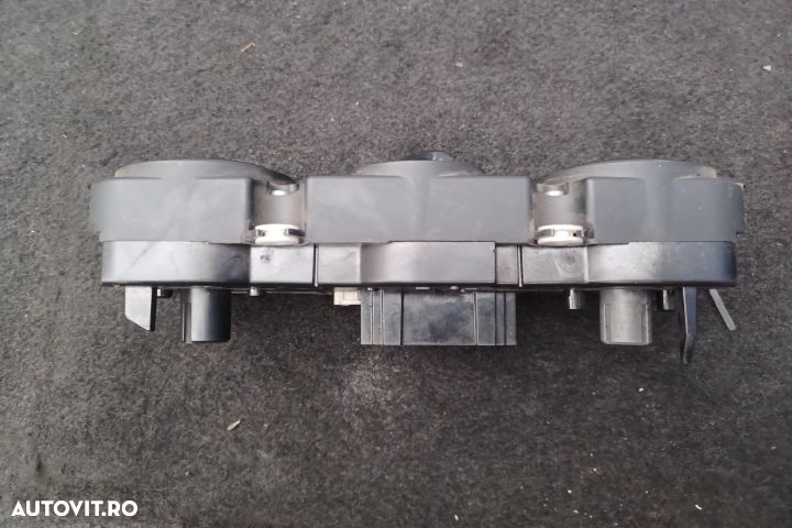 Comanda AC 1K0820047JD 5HB010272 1K0820047JD 5HB010272 Volkswagen VW - 3