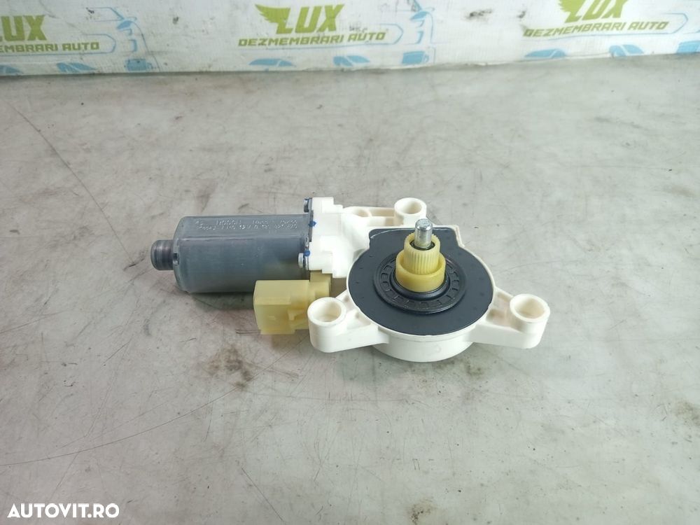 Motoras geam dreapta fata 3015588d Chrysler Voyager 5 [2007 - 2011] 2 - 3