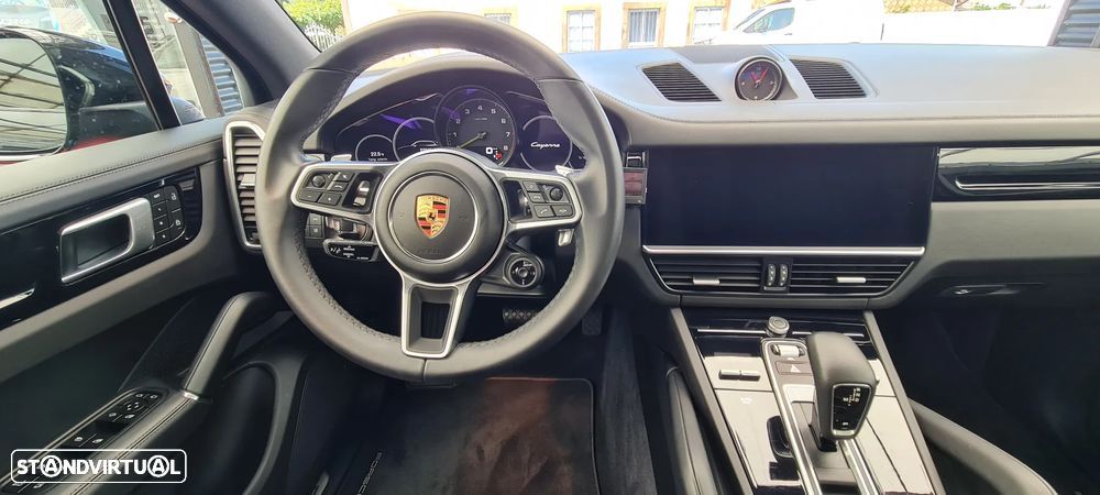 Porsche Cayenne Coupé E-Hybrid - 13