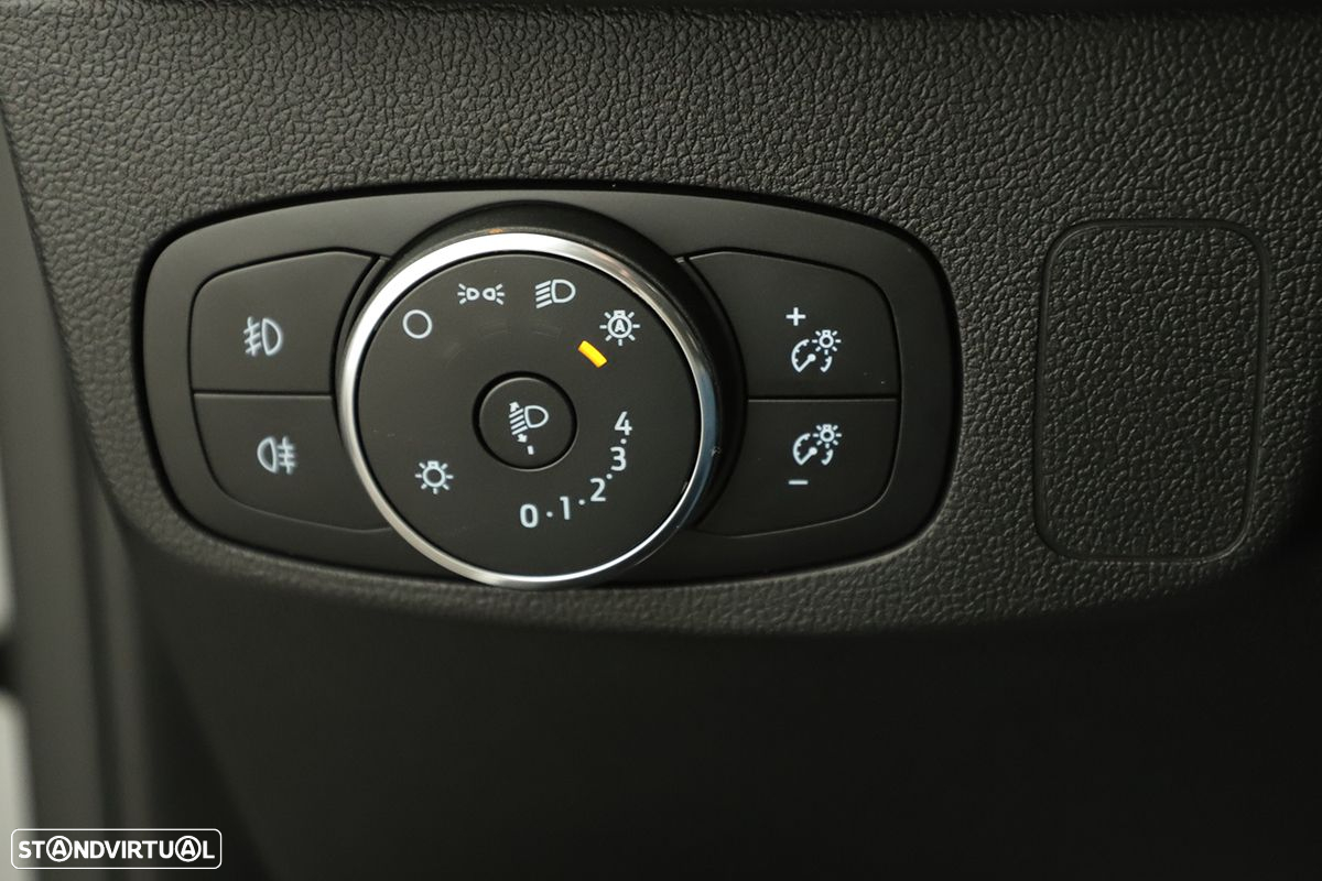 Ford Focus 1.0 EcoBoost MHEV ST-Line - 19