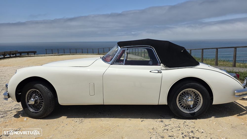 Jaguar XK150 - 4