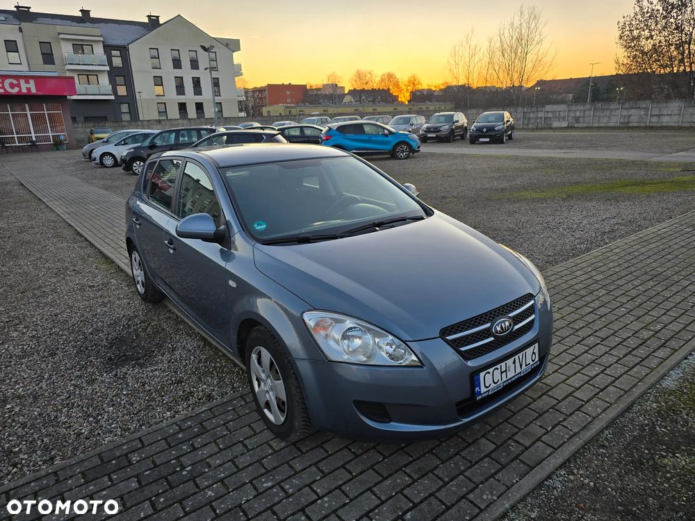 Kia Ceed 1.4 CVVT LX - 4