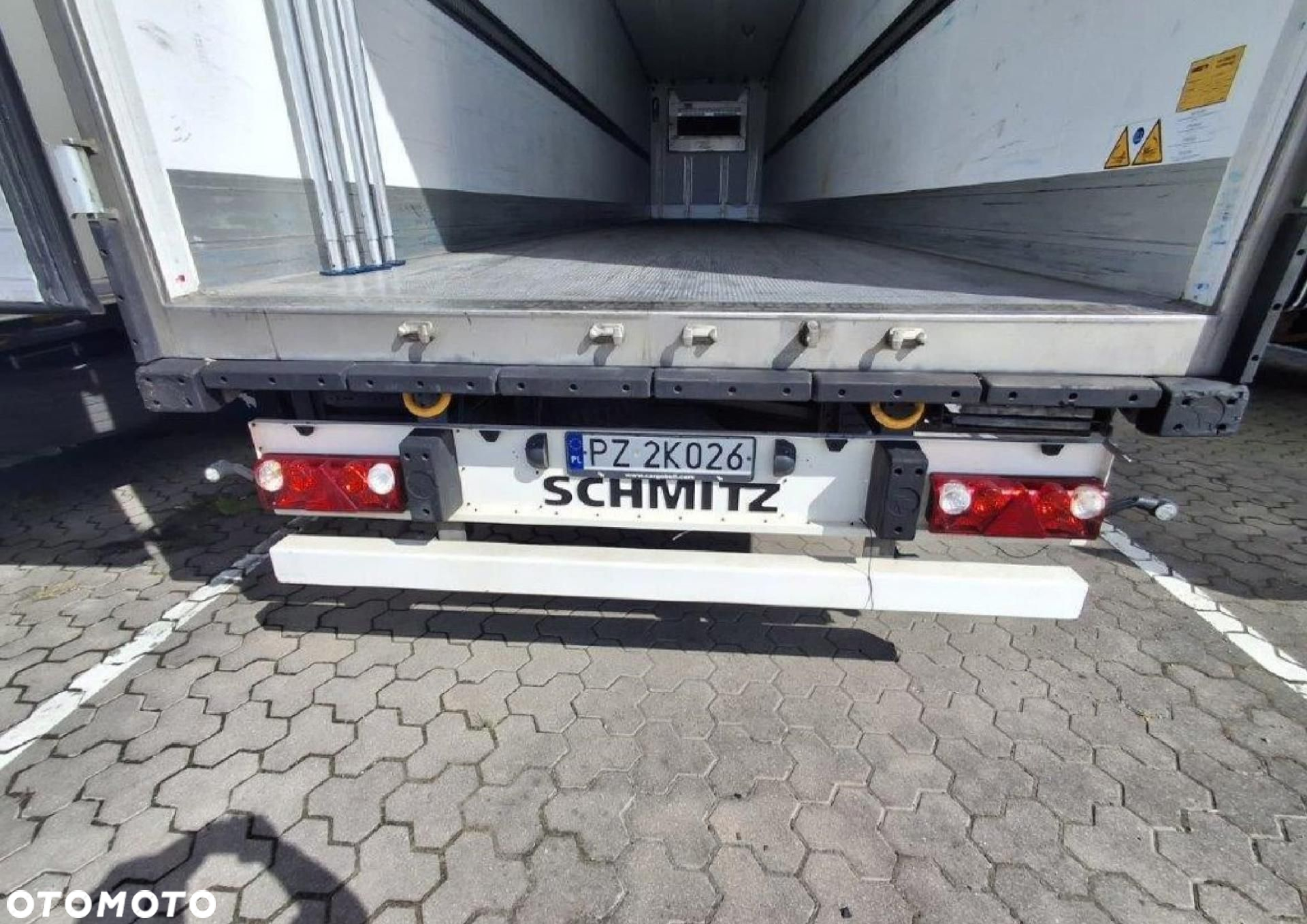 Schmitz Cargobull SKO FP 60 Carrier Vector 1550 - 11