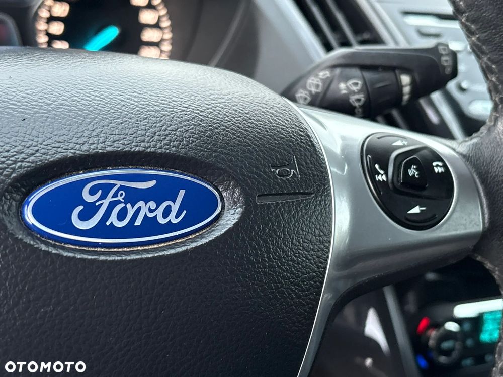 Ford Kuga 2.0 TDCi 4WD Titanium - 25