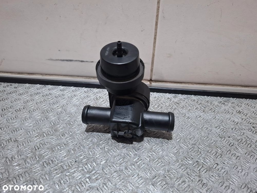 Zawór podciśnienia ogrzewania Audi A4B8 A5 nr 1J0819809 - 2